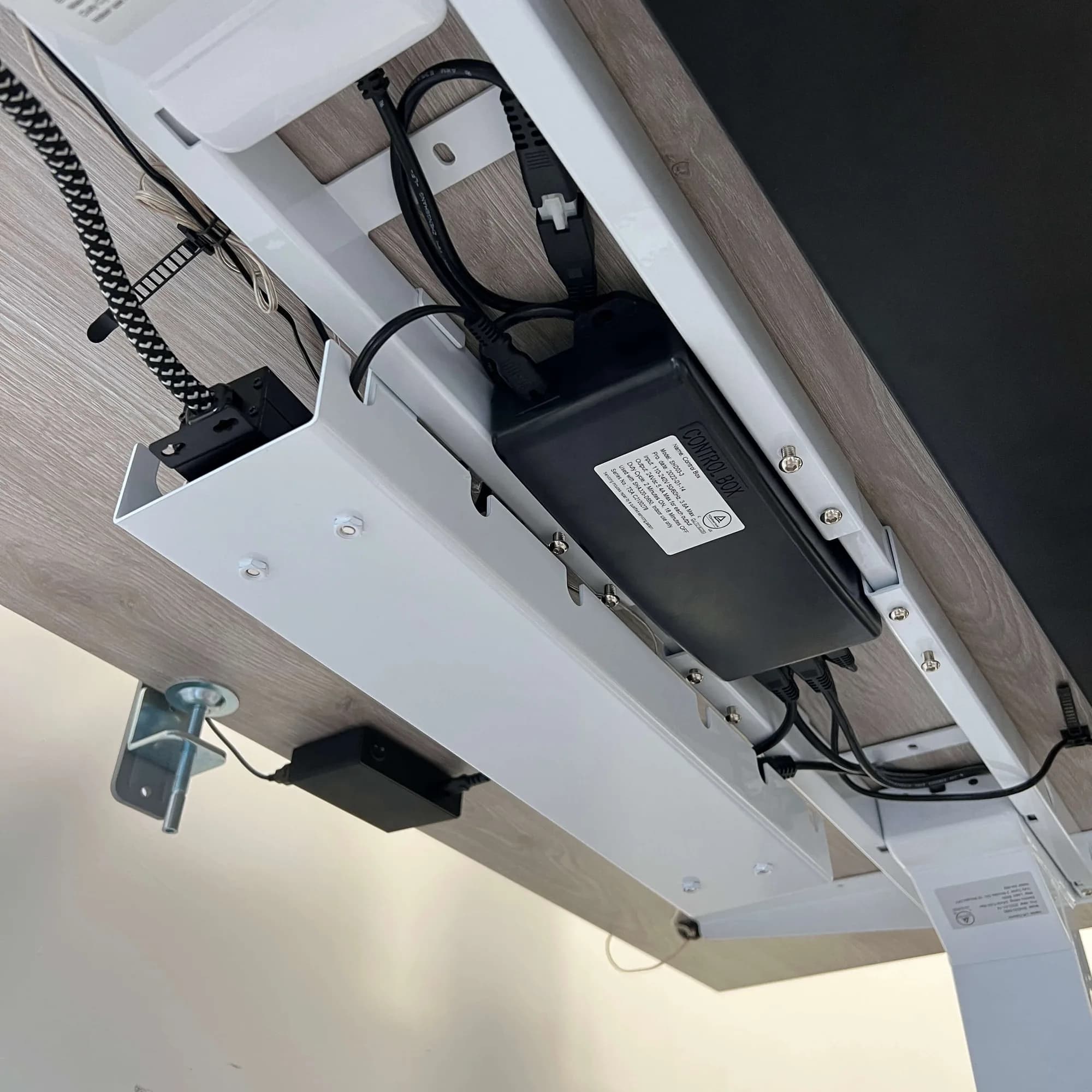Bandeja organizadora de cables - Blanco — imagen 3